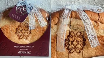 Viral Undangan Pernikahan Unik Menggunakan Roti yang Bisa Dimakan