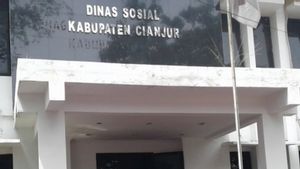 The Label Of The Central Social Assistance Recipient's House In Cianjur Was Replaced From A Poor Family To Prosperous