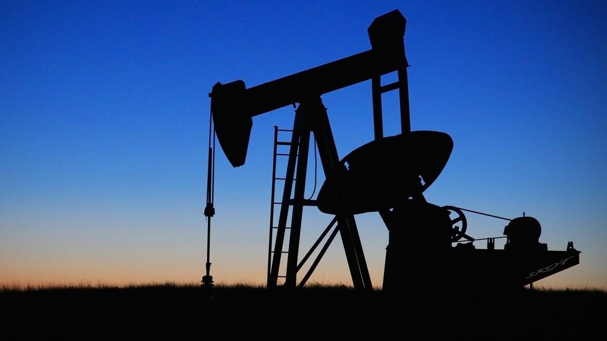 現在、石油およびガスの請負業者は、グロススプリットまたはコスト回収を選択できます。