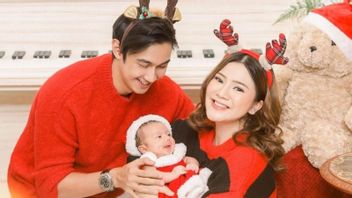 Kelahiran Anak Pertama Jadi Kado Natal Terindah untuk Felicya dan Hito