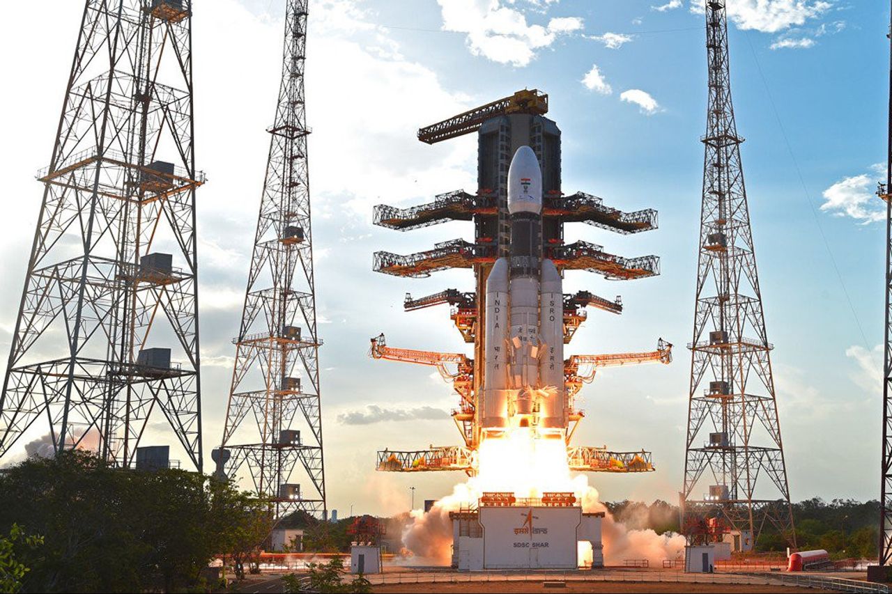 L’Agence spatiale indienne s’associe à SpaceX pour le lancement de satellites à large bande