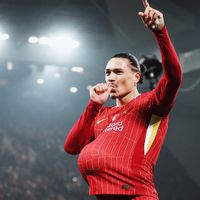 Kalahkan Aston Villa, Liverpool Kian Kukuh di Puncak Klasemen