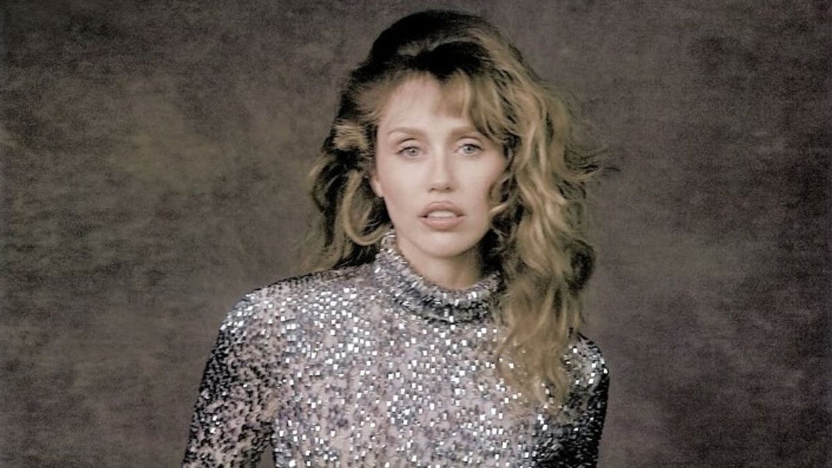 麦莉·赛勒斯(Miley Cyrus)声称自己是第一个有史以来根除文化的人
