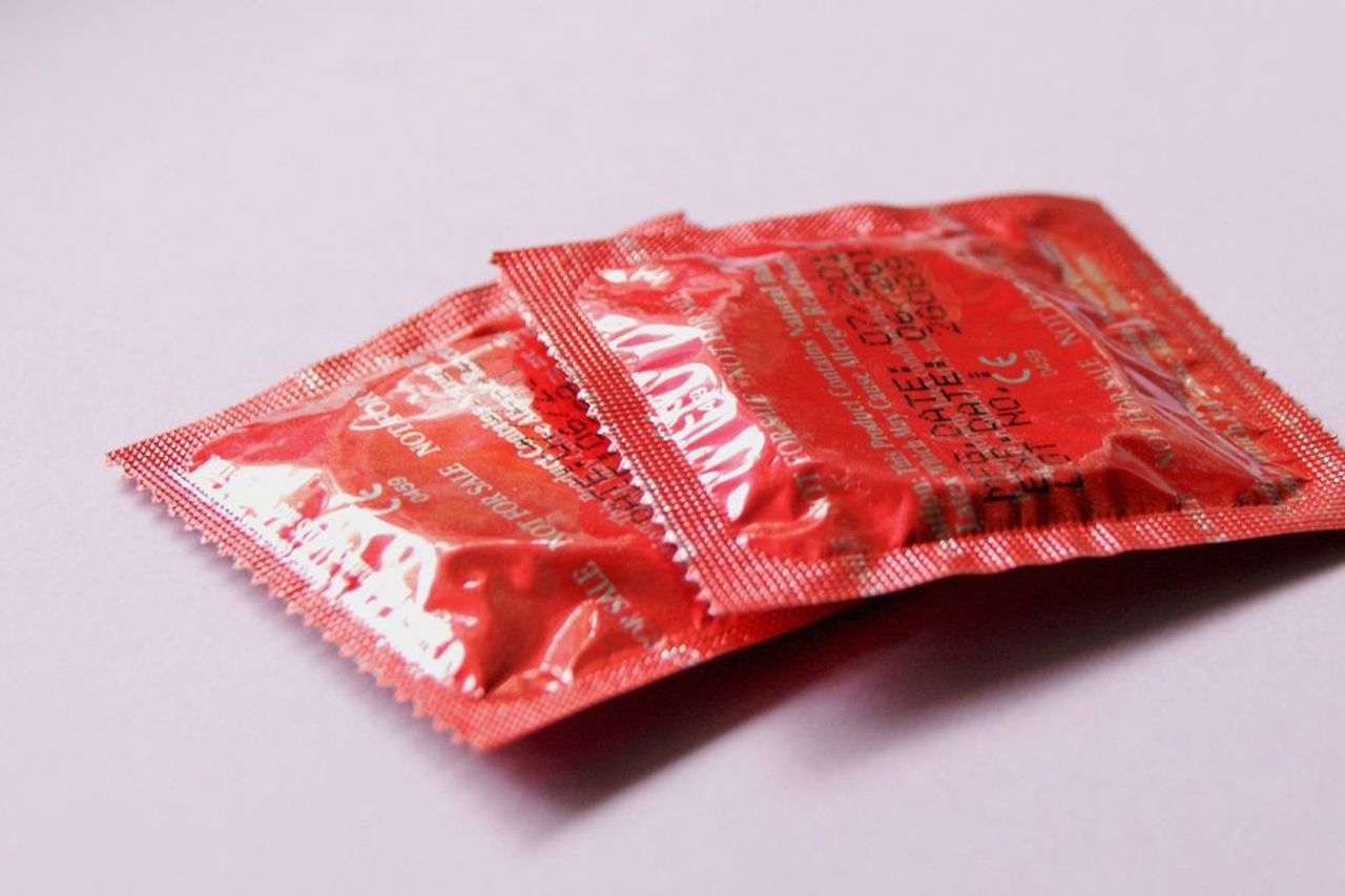 コンドームは性感染症を予防するのに効果的ですか?これが保護レベルの割合です