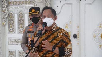 Le Ministre De L’Intérieur, Tito, A Appelé Jokowi, La Réunion Sur La Décision Du Calendrier électoral De 2024 à La Chambre Des Représentants Reportée