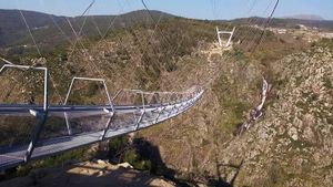 Portugal Rebut Gelar Jembatan Gantung Terpanjang di Dunia Berkat 516 Arouca Brigde