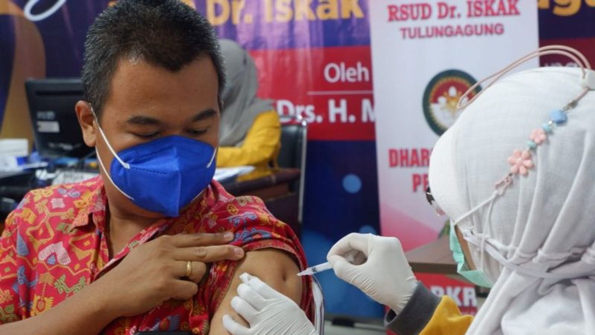 Viral! 2 Siswa SD di Medan Diduga Disuntik Vaksin Kosong, Rupanya Program Vaksinasi Polres Belawan