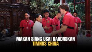 الرئيس برابوو سوبيانتو يدعو إلى تناول الغداء للمنتخب الوطني الإندونيسي ، والعودة إلى المنزل للحصول على جائزة ساعة فاخرة