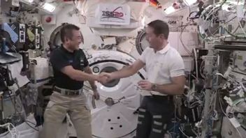 Spektakuler! Astronot dari ISS Ramaikan Penutupan Olimpiade Tokyo, Buat Lomba Tanpa Gravitasi