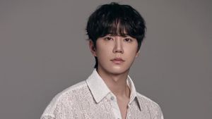 Salah Panggil Nama, Momen Lucu Lee Jun Hyuk dan Lee Jun Young di Blue Dragon Series Awards