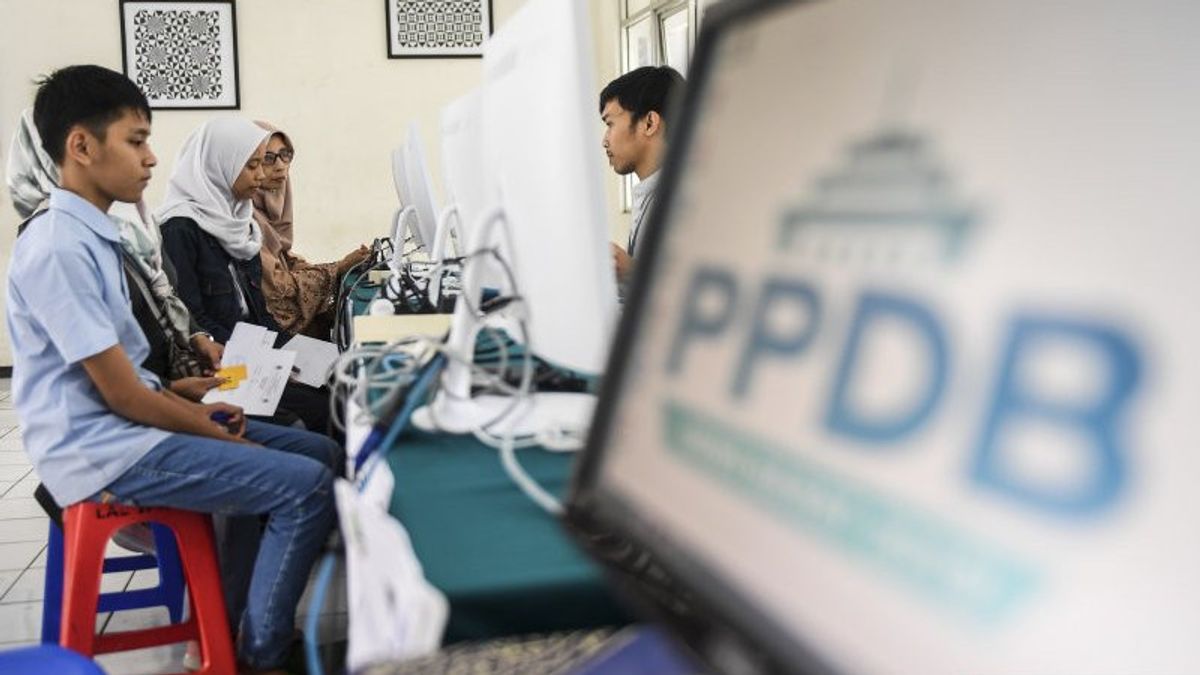 Ombudsman Dalami Laporan Dugaan Maladministrasi PPDB di Padang