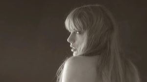 Review Album “The Tortured Poets Department” Taylor Swift, Pertanyaan Besar untuk 15 Lagu Tambahan