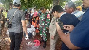 Jasad Bayi Usia 1 Hari Ditemukan Terbungkus Tas Merah di Jalur Sepeda Duren Sawit