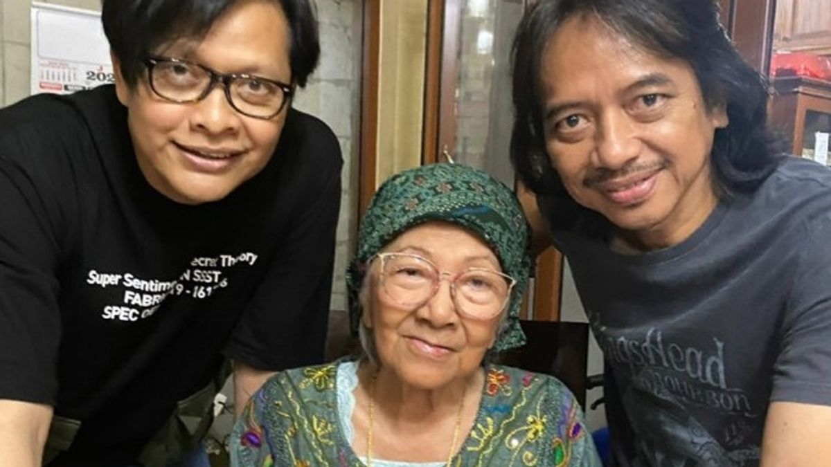 Gigi To Dewa 19 Conveys Deep Condolences For The Death Of Mother Iffet