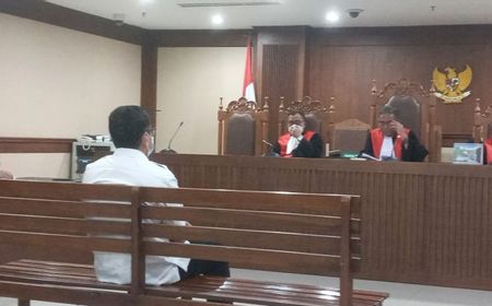 Perantara Penerima Suap Dana PEN Divonis 6 Tahun Penjara