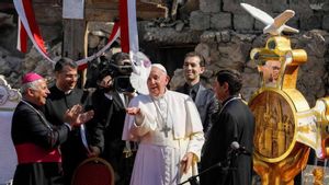 Di Vatikan Menag Yaqut Undang Langsung Paus Fransiskus Datang ke Indonesia