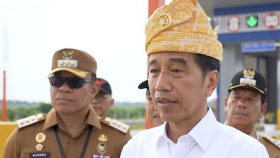 الرئيس جوكوي: تم توزيع 244 تريليون روبية إندونيسية من أموال PNM Mekaar على 15 مليون عميل