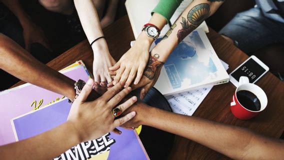 Become A Unifying Facilities! Here Are Examples Of Cultural Collaboration You Must Know
