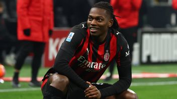 Kalahkan Lazio Lewat Gol Rafael Leao, AC Milan ke Puncak   