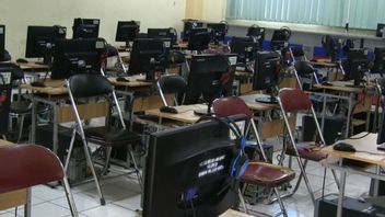 Number Of Cases Increases, Tangerang Regency Government Implements Distance Learning At Elementary And Middle School Levels