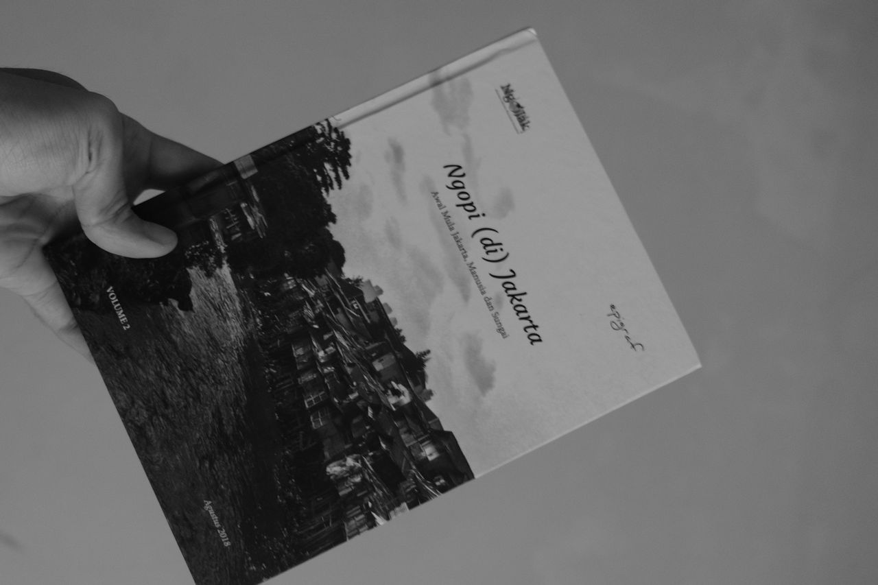 コーヒー書評(di)ジャカルタ第2巻-首都の反対側
