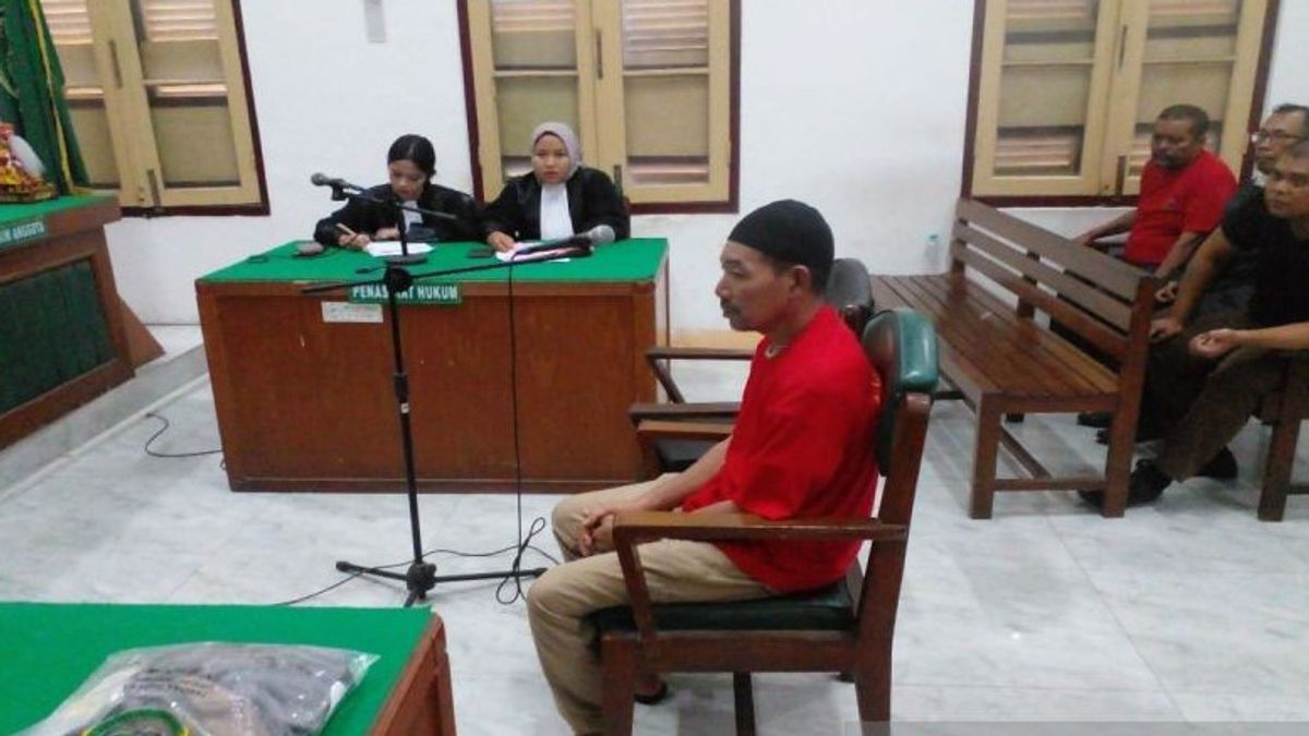 Medan District Court Tried Couriers Of 2 Thousand Green Pills Of Drugs