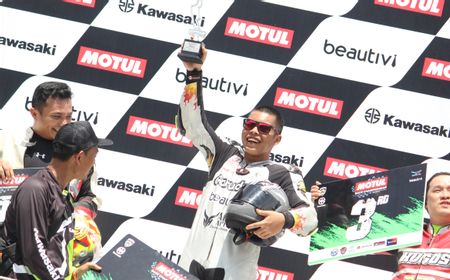 Mantan Pebalap Liar Raih Juara Satu Motul Race Championship, dengan Kawasaki ZX 25R