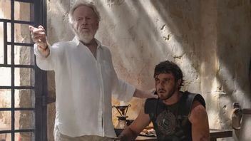 Disindir, Ridley Scott Beber Alasan Tak Bicara ke Russell Crowe soal <i>Gladiator 2</i>