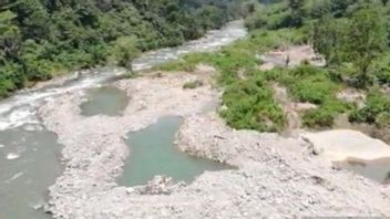Illegal Mining Is Suspected To Cause River Damage In West Pasaman