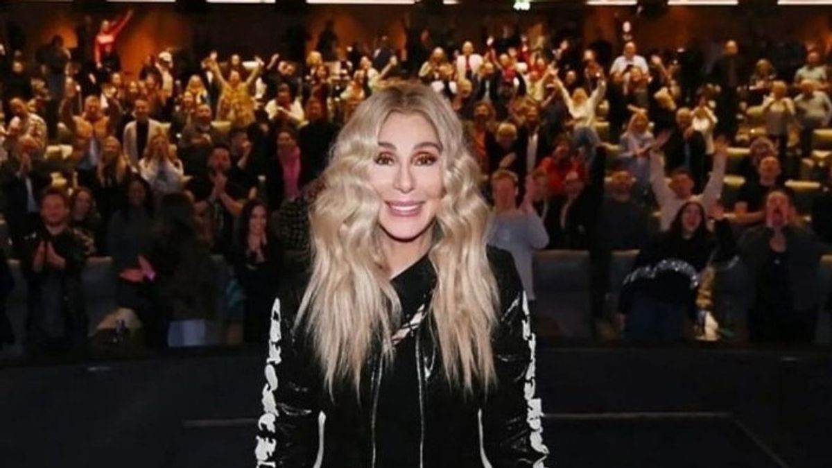 Cher Menang atas Perselisihan Royalti Lagu dari Istri Terakhir Sonny Bono