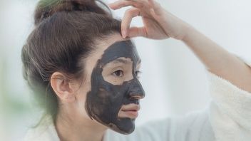 Mengapa Wanita Indonesia Cenderung Senang Memilih Produk <i>Skincare</i> Lokal?