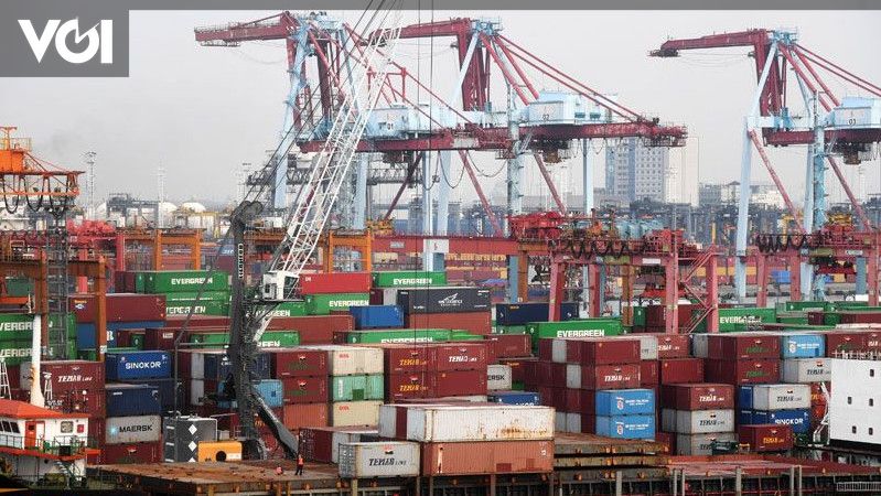 Surplus neraca perdagangan Indonesia selama 4 tahun memerlukan kehati-hatian di tengah ketidakpastian global, kata Kementerian Keuangan