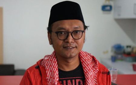 Merasa Terancam, Guntur Romli Laporkan Guru Besar UGM Karna ke Polda Metro