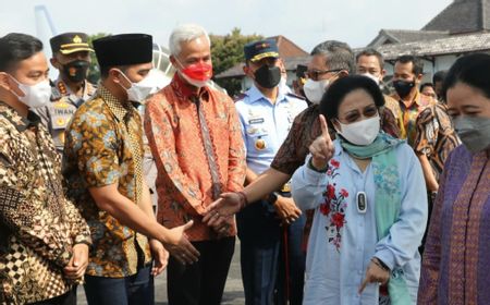 Ganjar Pranowo Ungkap Kerinduan Jawa Tengah ke Megawati yang Datang ke Pernikahan Kaesang-Erina