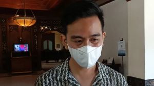 Wali Kota Solo Gibran Rakabuming Minta Persis Solo <i>Blacklist</i> Suporter Rusuh di Yogyakarta