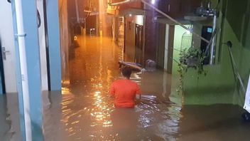 Banjir Jakarta Senin Pagi, 16 RT dan Dua Ruas Jalan Masih Terendam