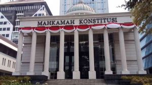 DPR Diduga Berupaya Melemahkan MK