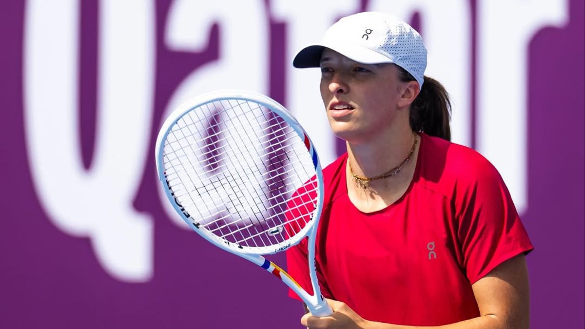 إيجا سوياتيك تحرز رقما قياسيا في لعبة الباجل عندما توقف عن لعب جينيس تيجن