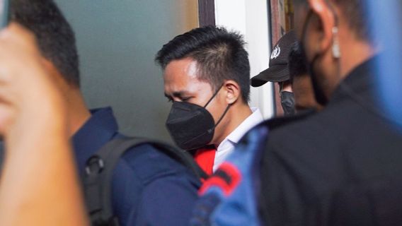 J准将的家人要求巴拉达E从轻起诉，但Putri Candrawathi被判处死刑