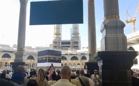 Jutaan Orang Tunaikan Tawaf Wada Sebelum Tinggalkan Mekkah