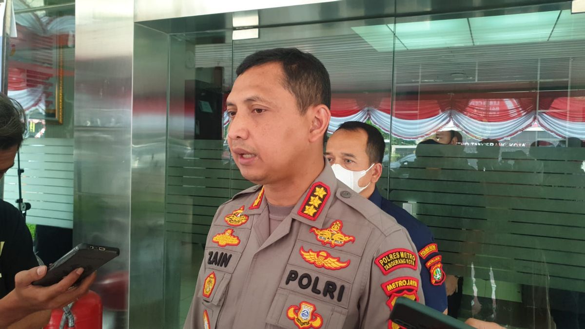 自从Karang Tengah Tangerang的尸体案件尚未披露以来，已经过去了一个多月，警方采集了受害者的DNA样本。