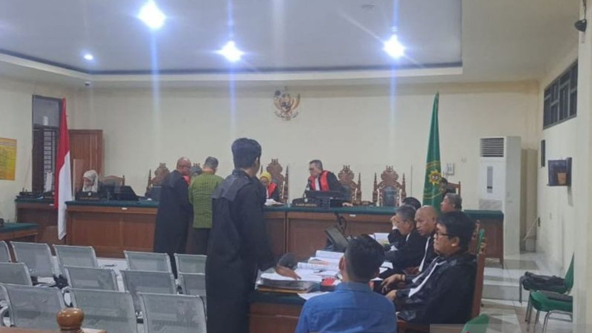 作为MUI满足案的见证人出席,前Walkot Kendari Akui RAB Kampung Warna-warni At The Order