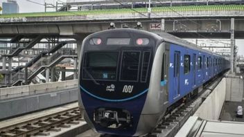 Pemprov Jakarta Pastikan Tarif MRT dan LRT Tak Naik di Tengah Efisiensi Subsidi