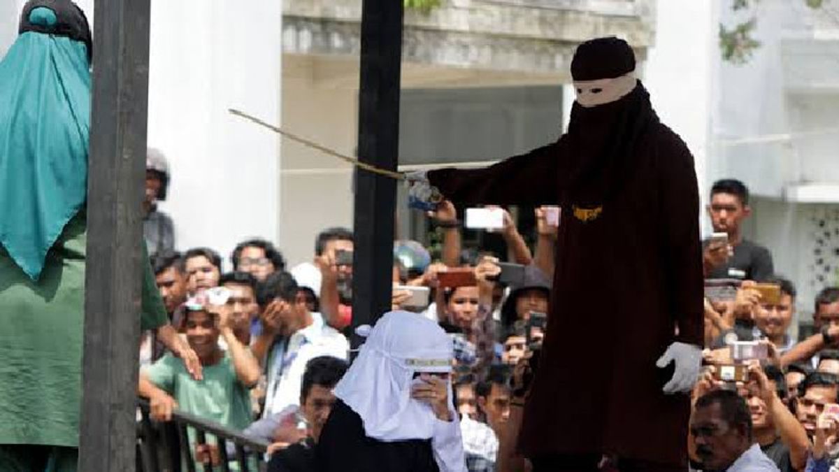 Le Maire De Banda Aceh Propose Une Pénalité De Flagellation Pour Les Usuriers