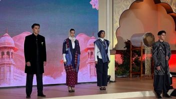 पारंपरिक कपड़े का स्पर्श ईद के लिए एक स्टाइलिश विकल्प हो सकता है