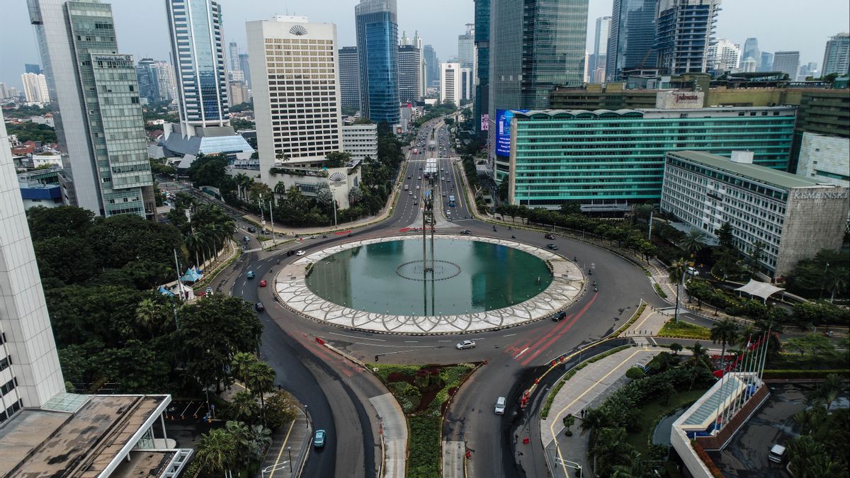 Kantor dan Pusat Perbelanjaan di Jakarta Wajib Sediakan Parkir Sepeda