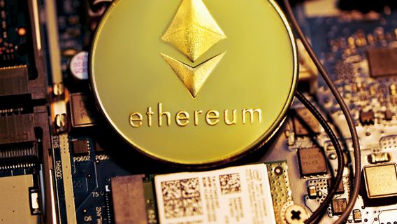 Ethereum Disebut Tidak Lagi Terdesentralisasi Gara-gara Fitur <i>Staking</i> 