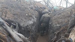 Pasukan Ukraina Bertahan saat Rusia Membombardir Wilayah Timur, Presiden Zelensky: Tentara Kami Pahlawan Sejati 