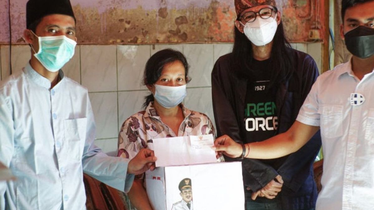 Pedagang di Surabaya yang Gadai Kartu PKH untuk Bertahan Hidup Dapat Bantuan dari Wawalkot 