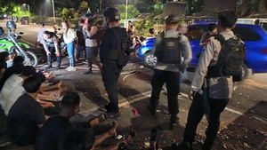 Tiga Pelajar Bercelurit Ditangkap Polisi saat Tawuran di Senen Jakpus